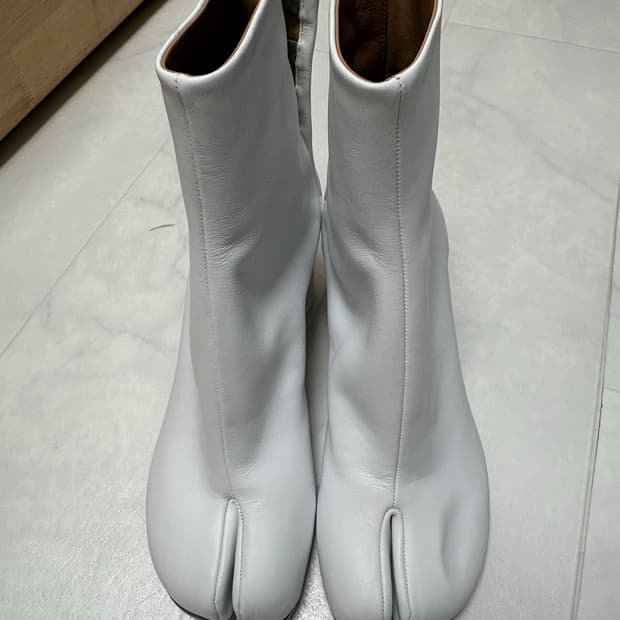 메종 마르지엘라 카프스킨 타비 부츠 화이트 38 판매