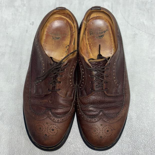 Dr. Martin Wing-Tip Vintage Brown 260