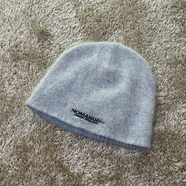 NM hairy Benie - light Gray