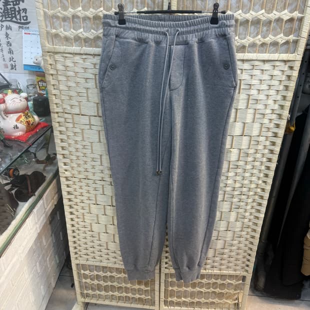 32-33 정품 몽클레어 조거팬츠 팝니다