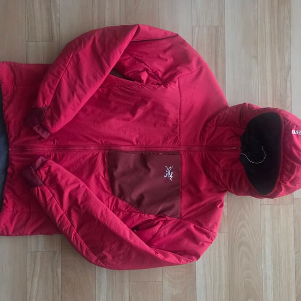 아크테릭스 프로톤 후디 헤리티지 m