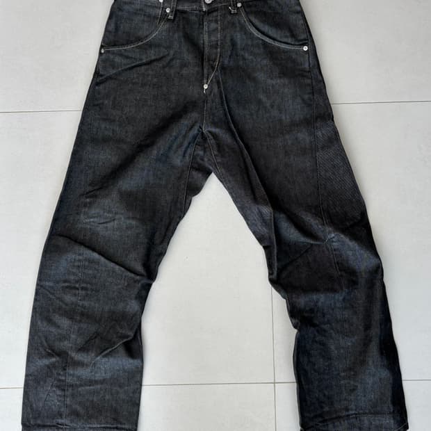 Levis 엔지니어드 진