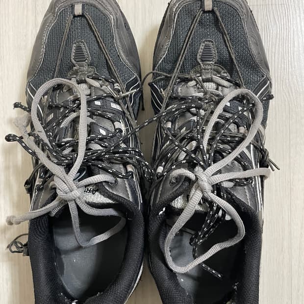 아식스 엔더슨벨 젤 1090 블랙실버 295