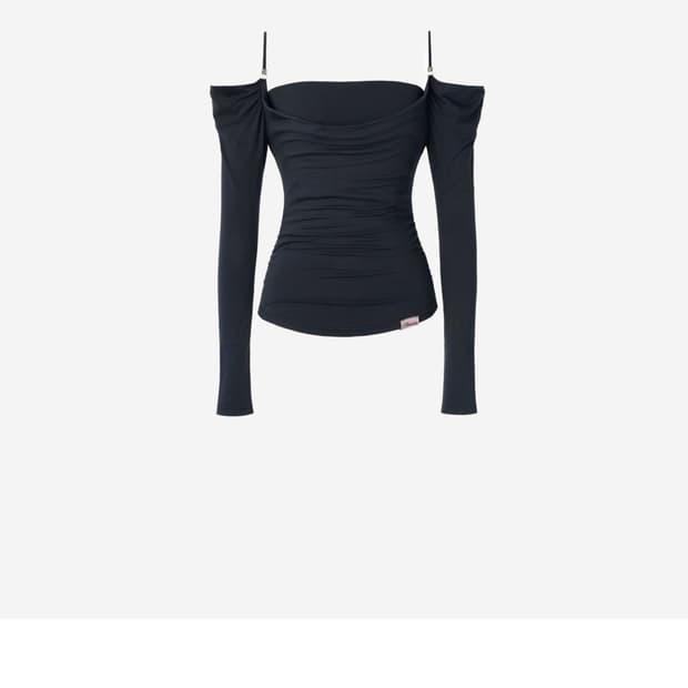 뉴얼린) Eve Draping Off-Shoulder Blouse BK