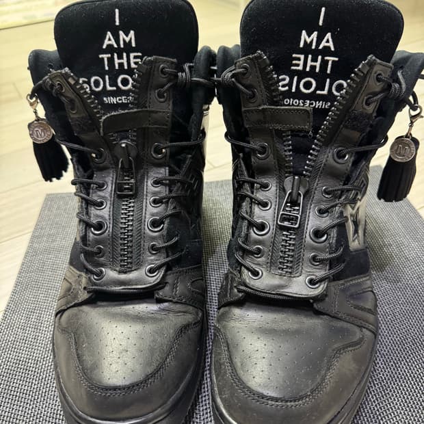 The soloist x convers 테슬 커스텀 신발