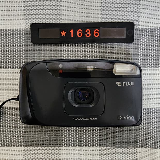 후지 DL 600 줌 필름카메라