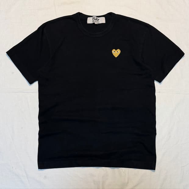 꼼데가르송 플레이 골드와펜 티셔츠 블랙