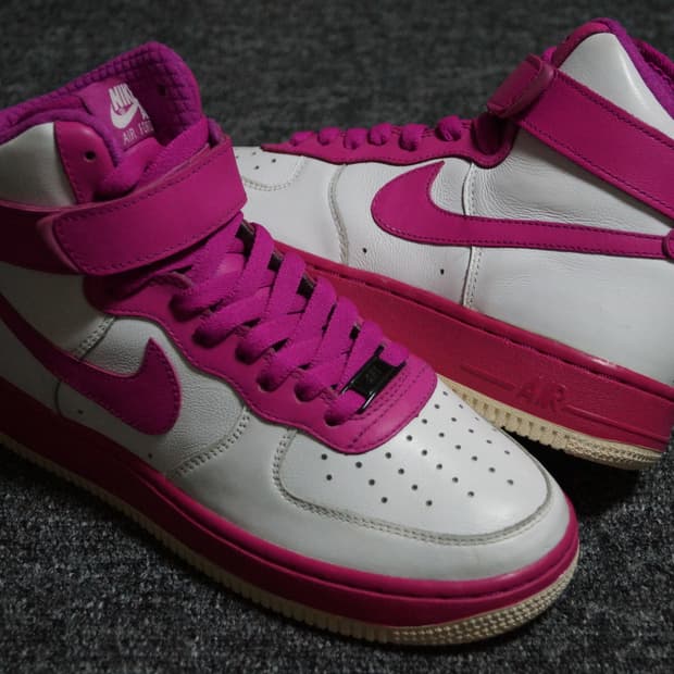 (5.5Y 240) 나이키 에어 포스 1 하이 레더 바이유 화이트 핑크