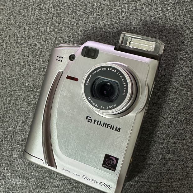 후지필름 파인픽스 4700z (사연품/전원불안정)