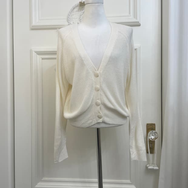 ivory basic waffle crop cardigan(size-M)