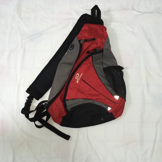 90‘s 피코 Piko 레드 슬링백