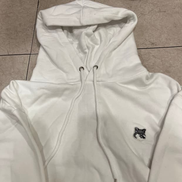 [직구] 메종키츠네 화이트 후드티