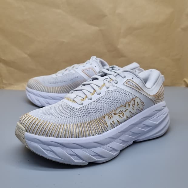 호카 오네오네 본디7 여성운동화230 