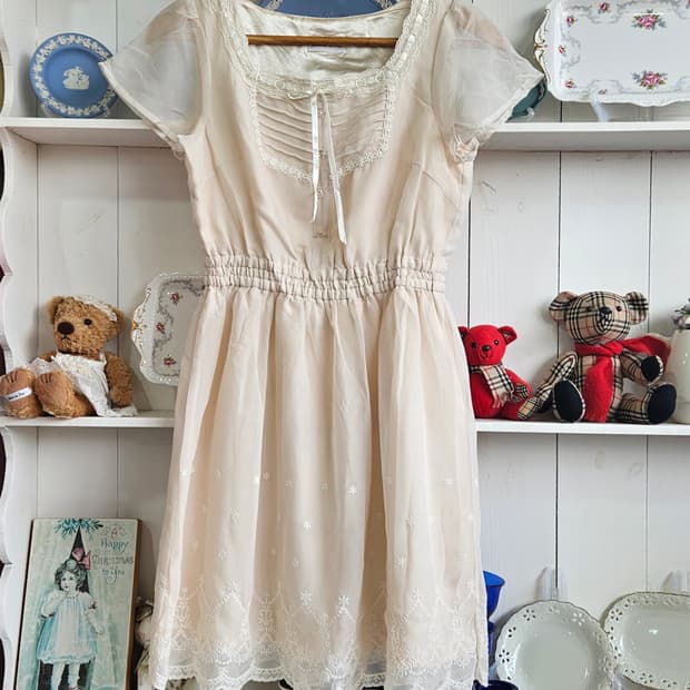 LODISPOTTO 레이스 플라워 자수 쉬폰 원피스