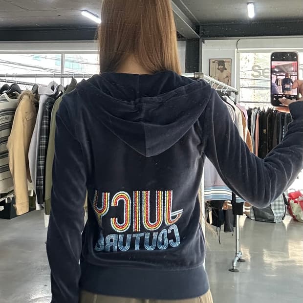 쥬시꾸뛰르 컬러큐빅 벨루어 후드집업