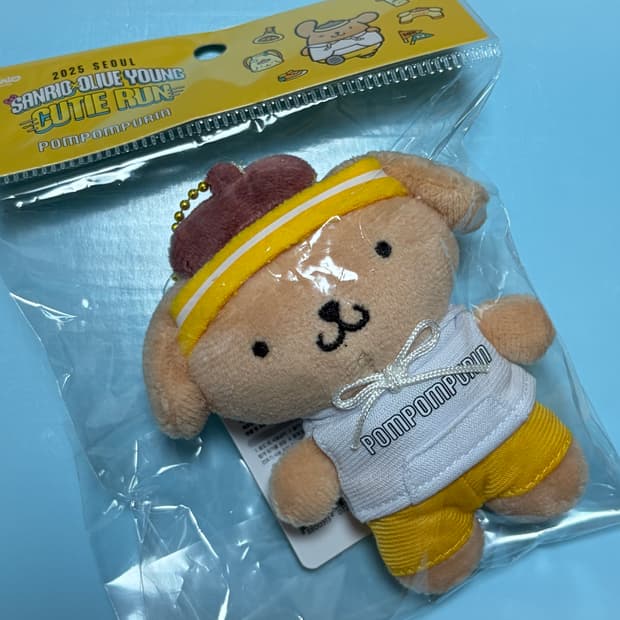 💛태닝 폼폼푸린 키링 올리브영 큐티런 굿즈 산리오 인형