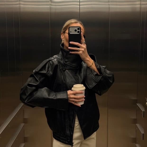 자라 하이넥 생로랑 레더자켓