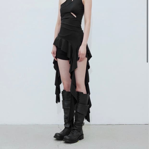 보헴서 러플 미니 드레스