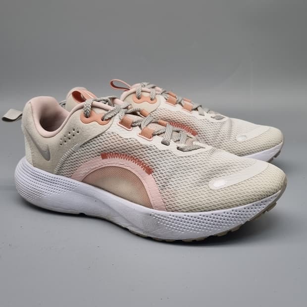 나이키 리액트 이스케이프런 운동화250