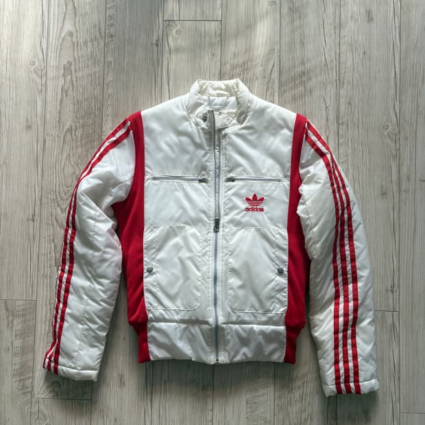 아디다스 크롭 숏패딩 xs