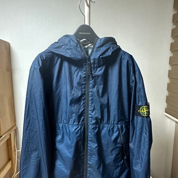 스톤 아일랜드 맴브라나 바람막이