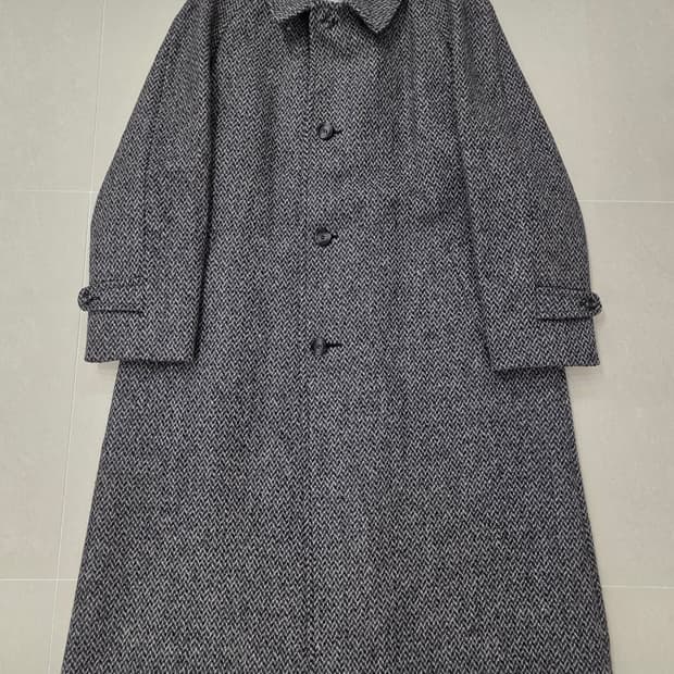 아쿠아스큐텀 아이리쉬 트위드 코트