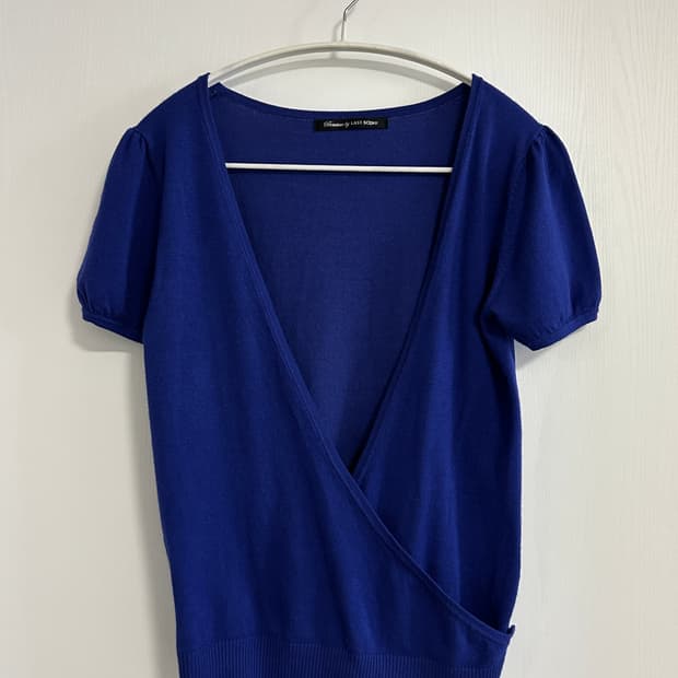 블루 반팔 니트