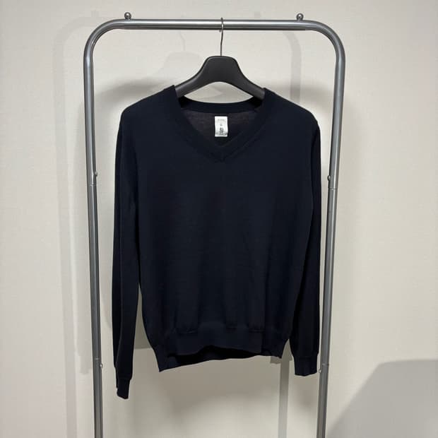 M) seya. * batoner 세야 * 바토너 브이넥 니트