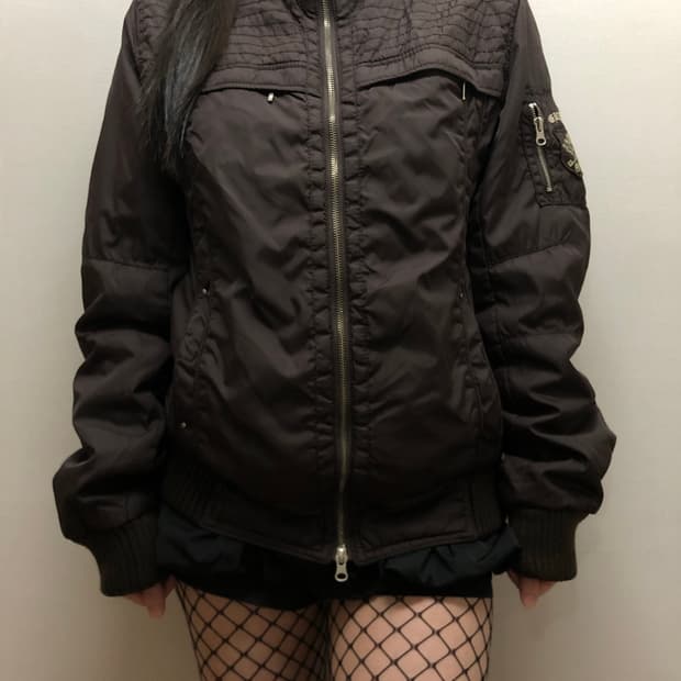 빈티지 게스 다크 브라운 점퍼