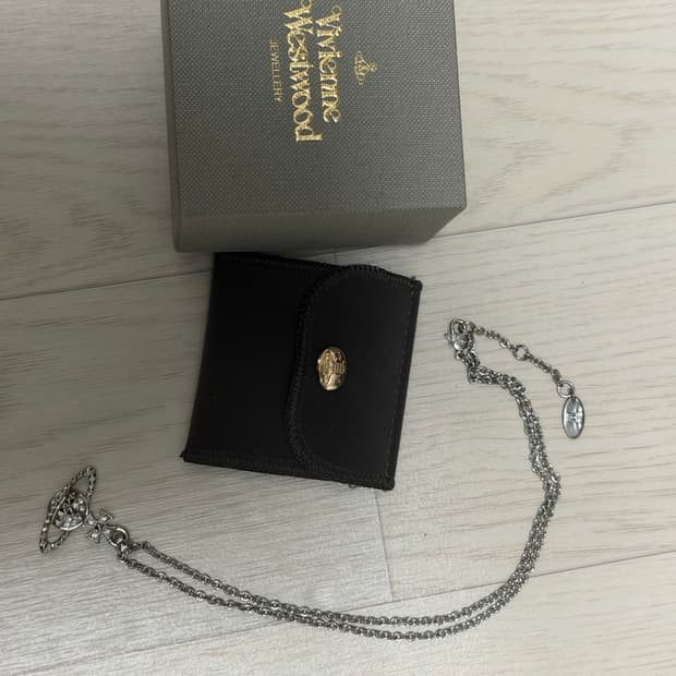 비비안웨스트우드 목걸이