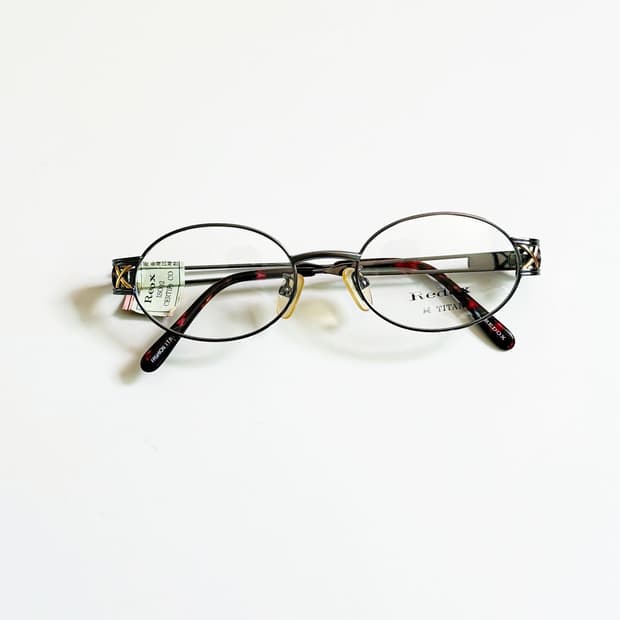 90s REDOX 티타늄 메탈 슬림 오벌 프레임 빈티지 안경
