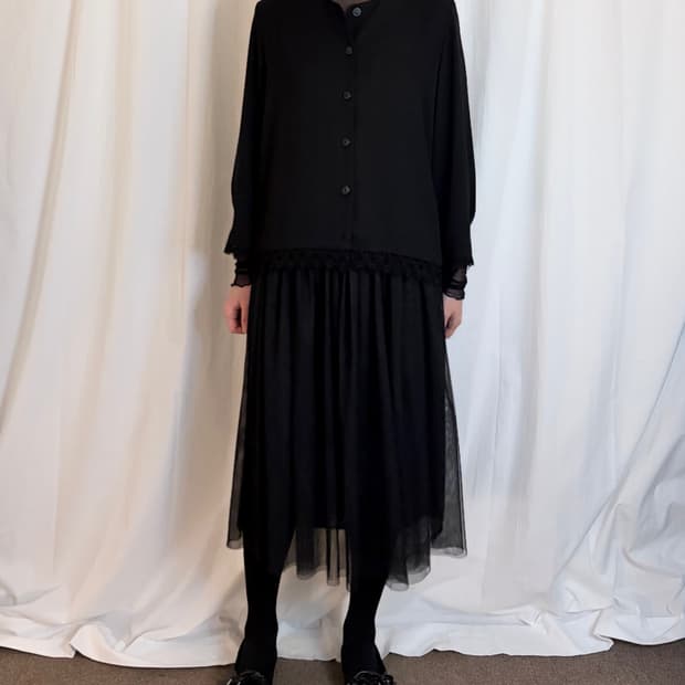 Lace Hem Round Neck Blouse – Black