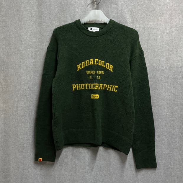 [M/루즈핏] 코닥어패럴(KODAK) 그래픽 니트 스웨터