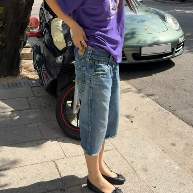 Vintage Levi’s Cinch Capri Shorts
