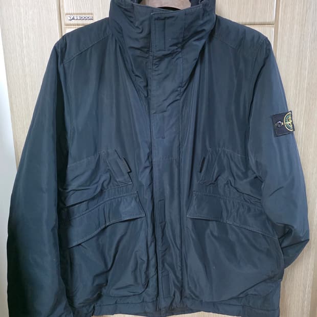 스톤아일랜드 마이크로랩스 경량 패딩 XL