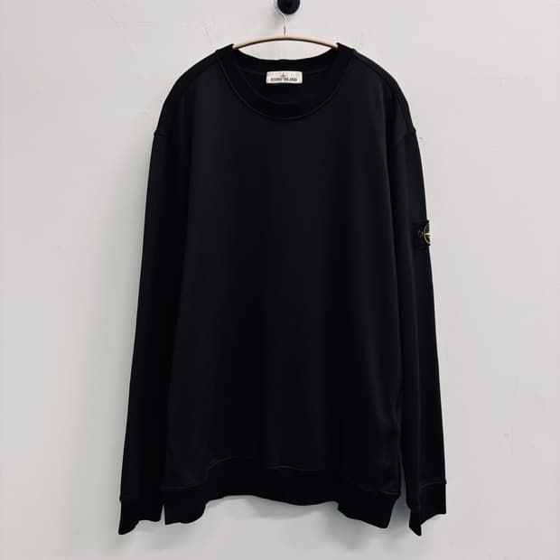 스톤아일랜드(Stone Island) 와펜 코튼 나일론 맨투맨 블랙