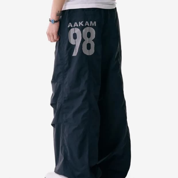 아캄 98 핀턱 나일론 팬츠