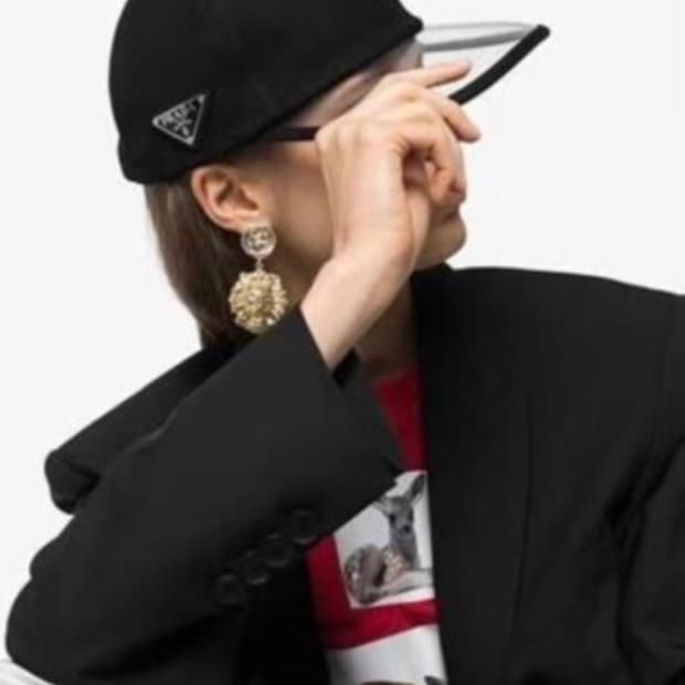 초레어 PRADA clear brim cap 사이즈 M