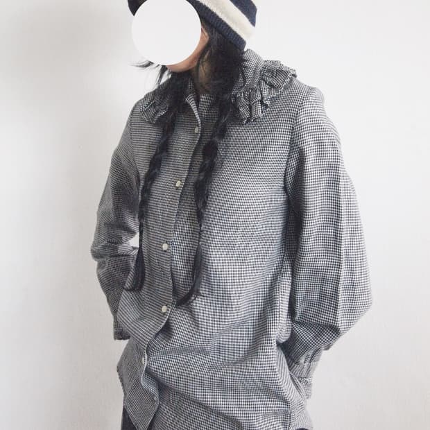 charles anastase 13aw 프릴 칼라 체크 블라우스