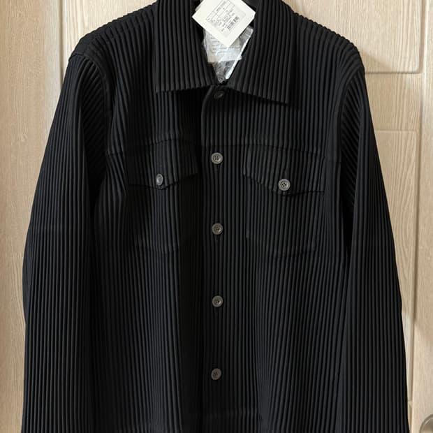 옴므플리세 25FW 트러커 블랙 4. (새상품)