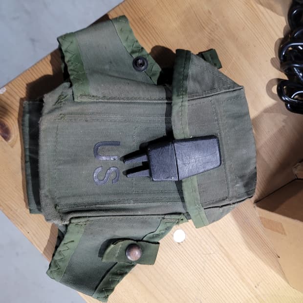 미 빈티지 탄 파우치