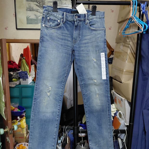 [유니클로](새제품)슬림핏 스트레치 셀비지 데님 청바지 30사이즈