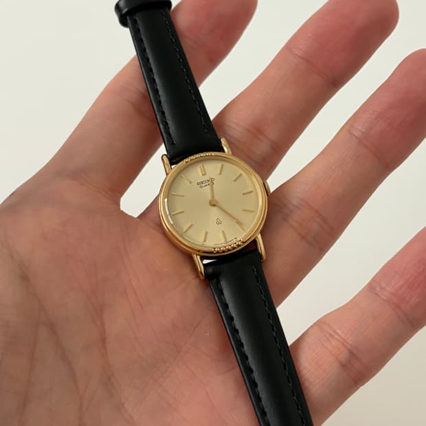 80s sunburst dial gold ladies quartz