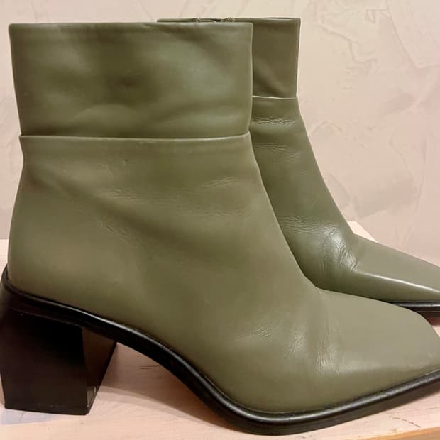 자라 ZARA 올리브 그린 앵클 부츠 37(240)