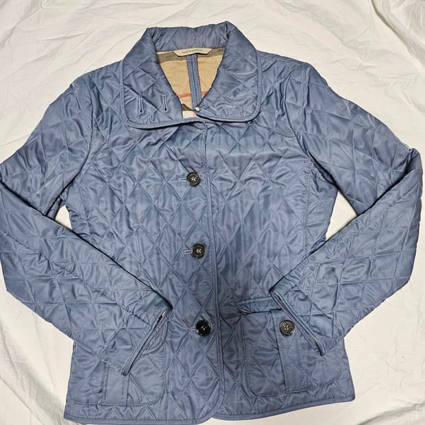 버버리 여성 퀼티드 퀼팅 자켓 연하늘 S