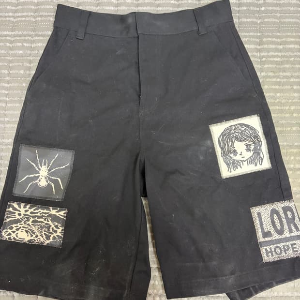 Lores 반바지