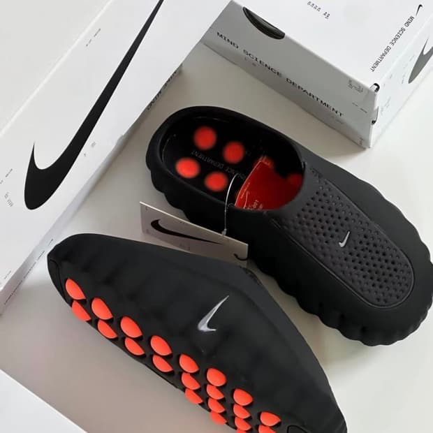 나이키 마인드 001 블랙 크롬 270mm