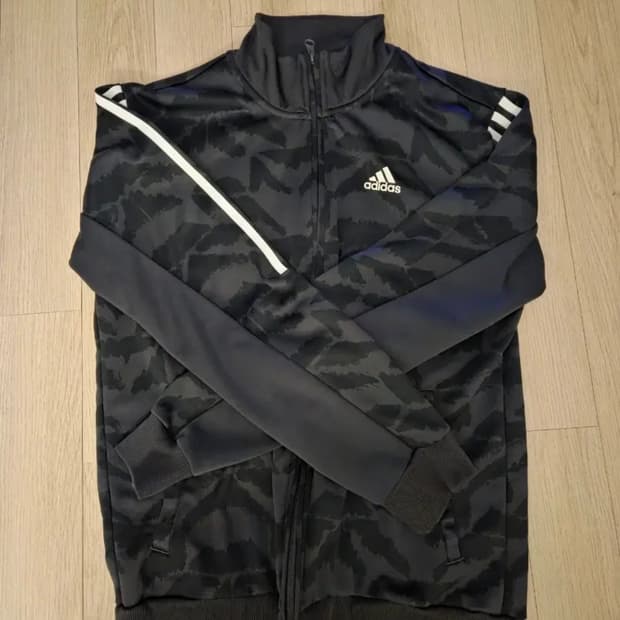 아디다스 카모패턴 트랙탑 저지