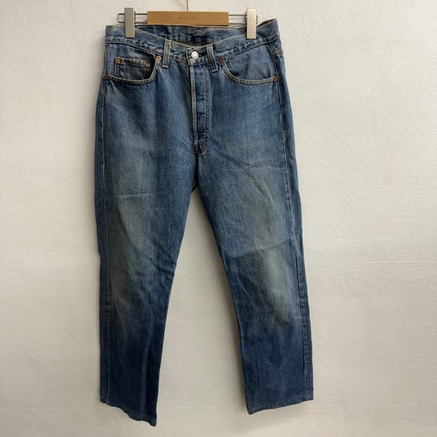 리바이스 501 테이퍼드 핏 데님 팬츠 (32)