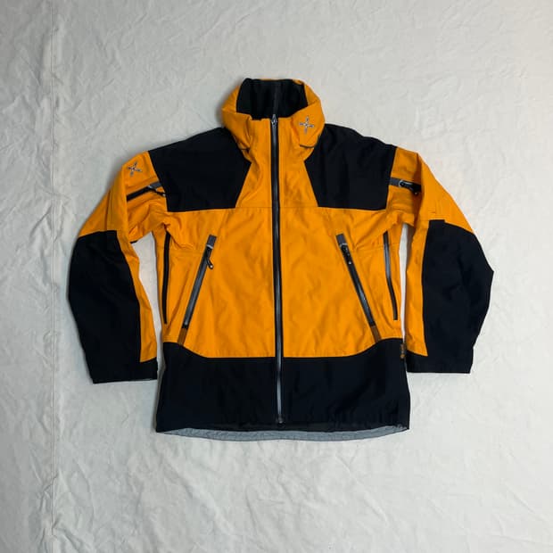 몬츄라 아웃도어 자켓 